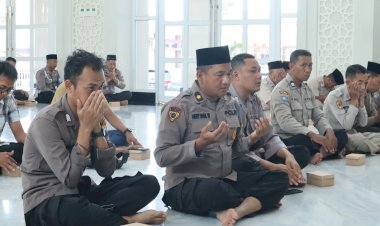 Cegah-Pelanggaran,-Bekali-Polisi-dengan-Nilai-Rohani