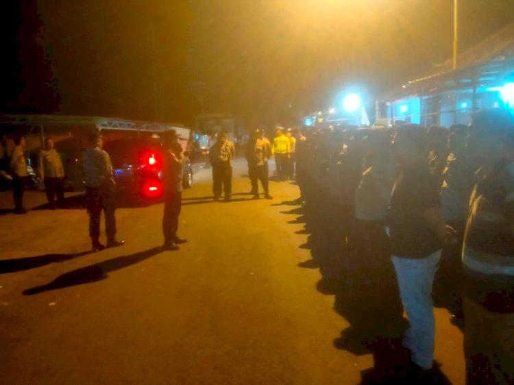 Polisi Pertebal Pengamanan Pengesahan 354 Warga Baru PSHT Cab.Pasuruan Berjalan Aman dan Kondusif